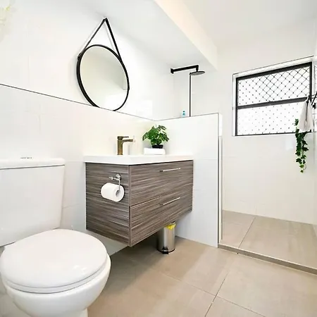 Beachside Bliss, 1 Bedroom Retreat Alexandra Headland Exterior photo